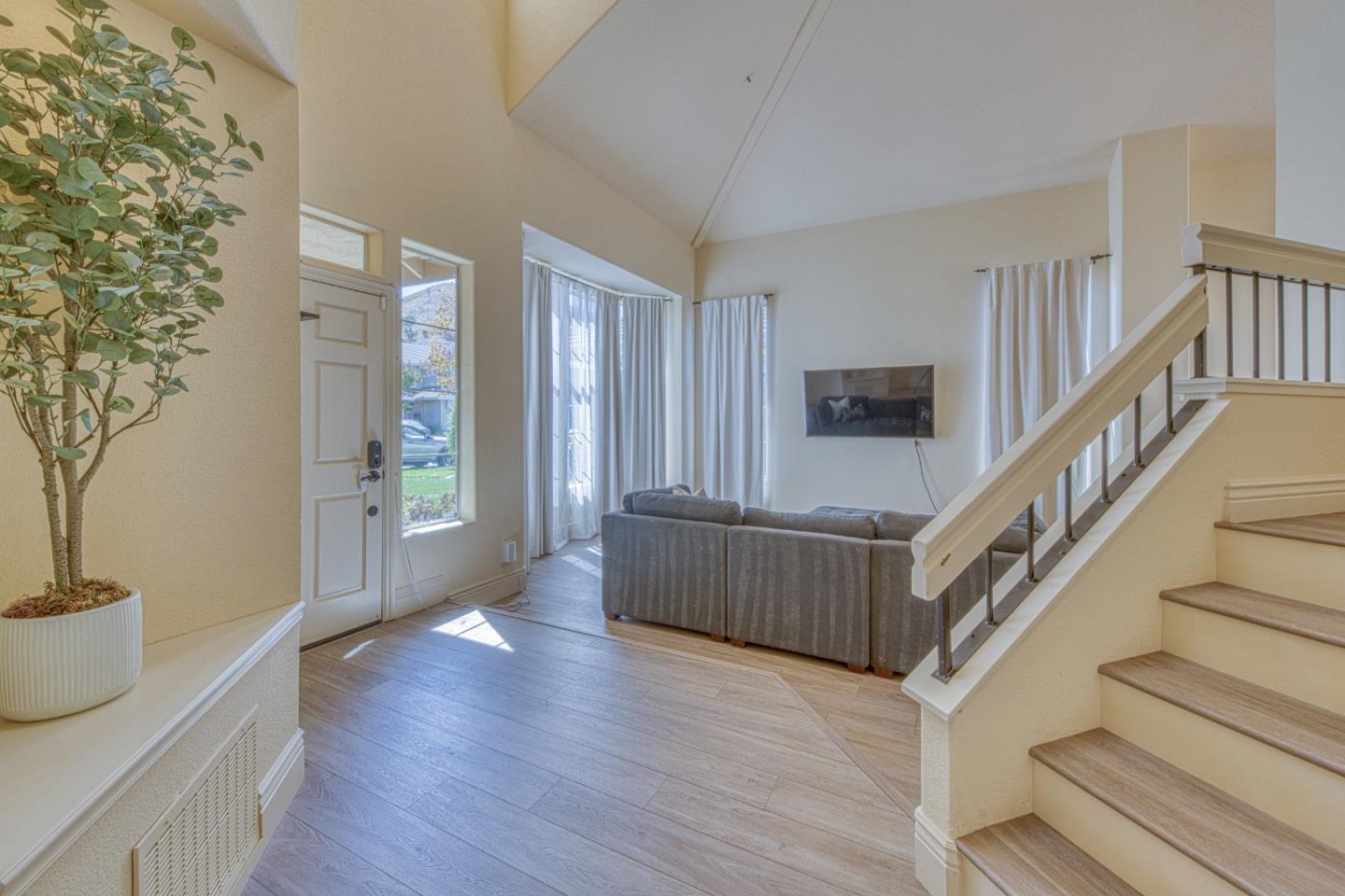 17677 River Run Road