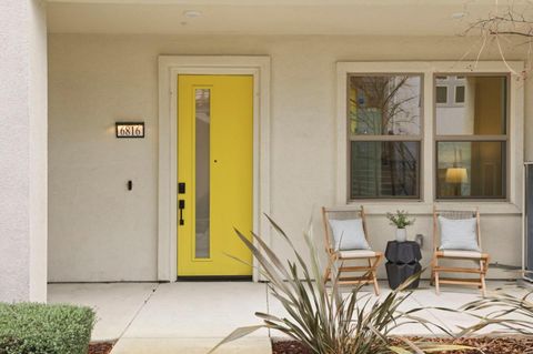 Photo of 6816 Vector Court, SAN JOSE, CA 95119 (MLS # ML82034856)