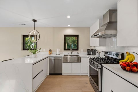 Tiny photo for 612 Sunset Drive, Pacific Grove, CA 93950 (MLS # ML82051040)