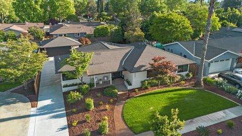 Tiny photo for 1332 Glen Dell Drive, SAN JOSE, CA 95125 (MLS # ML82043375)