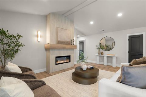 Tiny photo for 1332 Glen Dell Drive, SAN JOSE, CA 95125 (MLS # ML82043375)