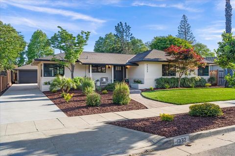 Tiny photo for 1332 Glen Dell Drive, SAN JOSE, CA 95125 (MLS # ML82043375)