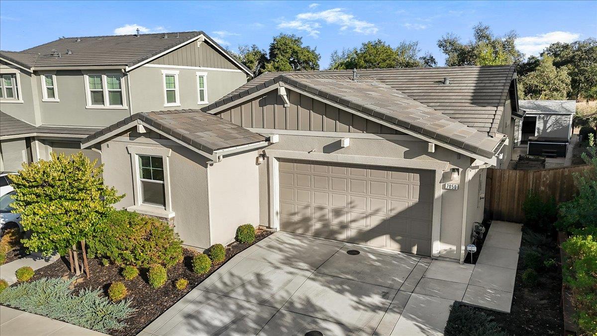 7050 Vintner Court