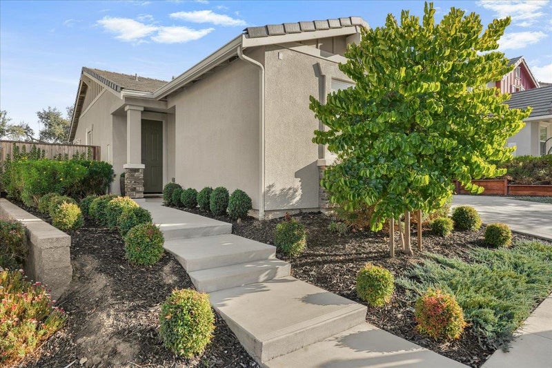 7050 Vintner Court
