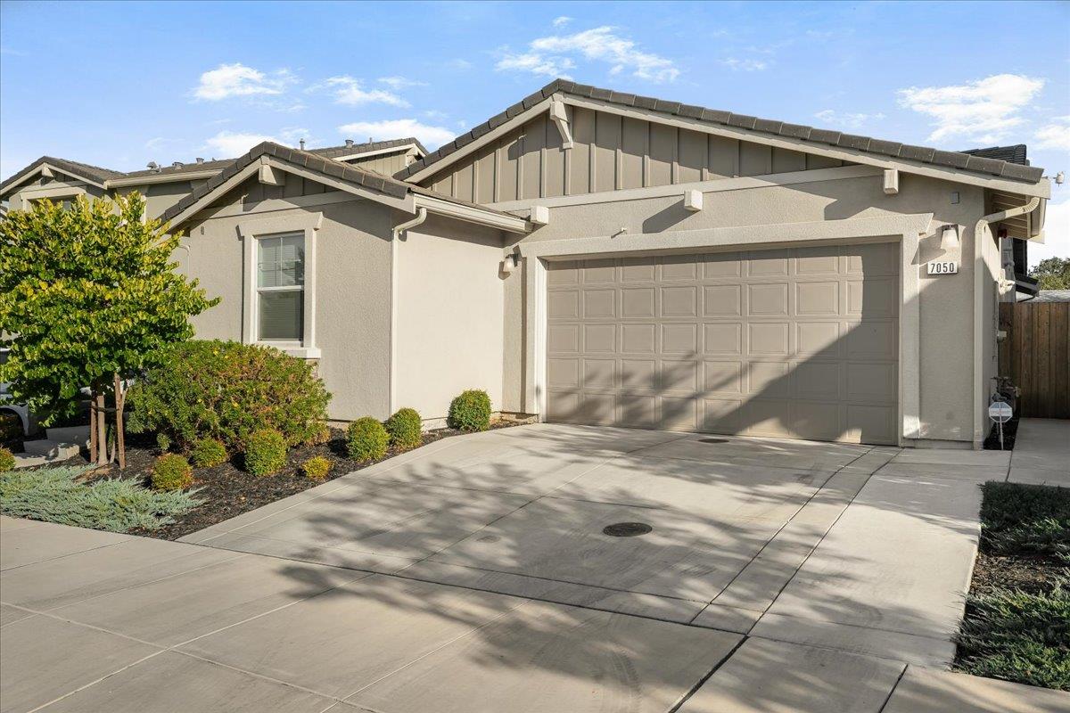 7050 Vintner Court