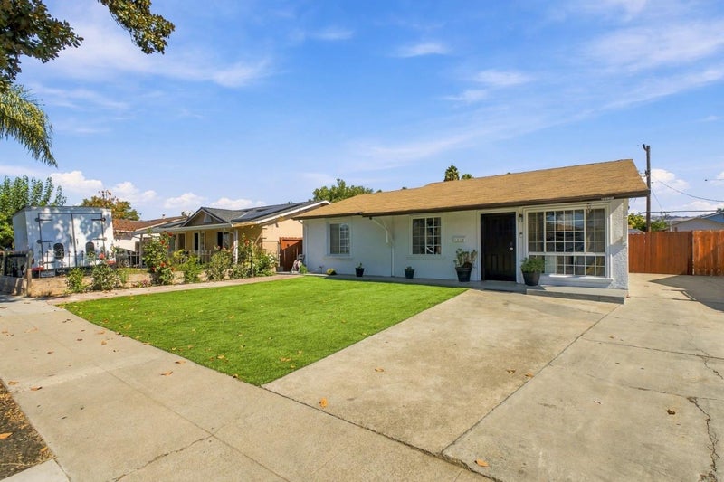 1210 Gainsville Avenue