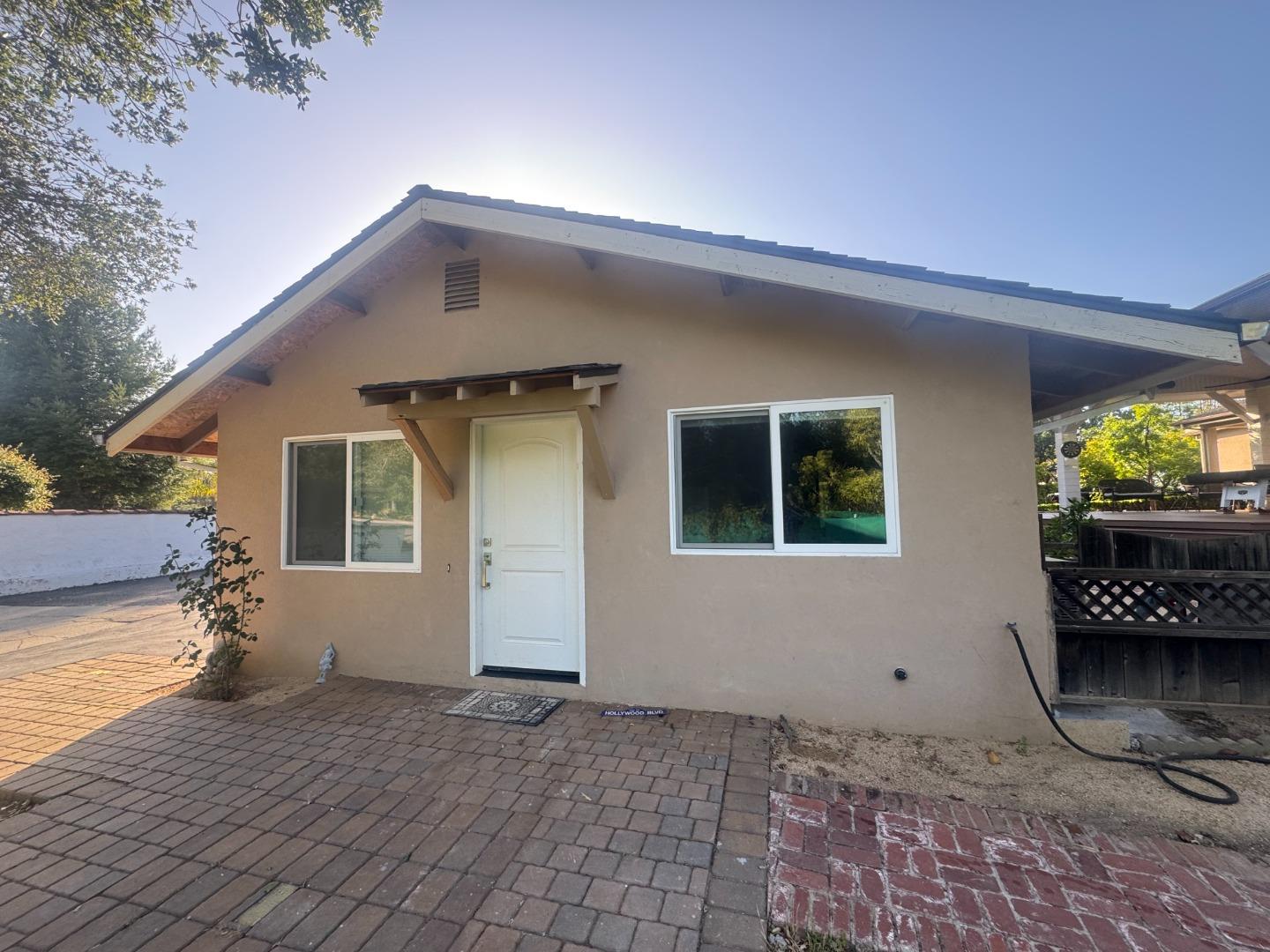 14233 Old Wood Road Studio