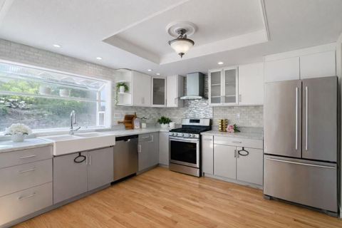 Tiny photo for 524 Weybridge Drive, SAN JOSE, CA 95123 (MLS # ML82040702)