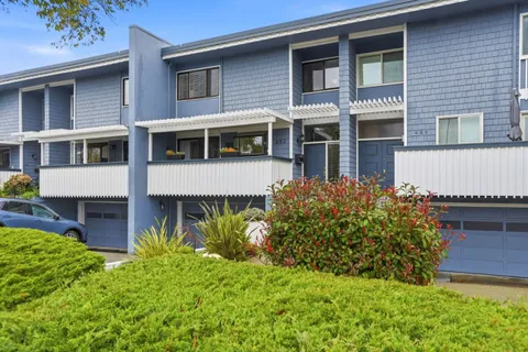 653 Fox Court, Redwood City, CA 94061 - #: ML82035810