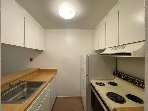 MLS: ML81993518
