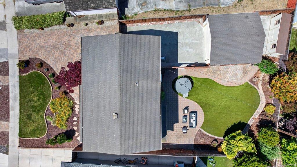 2377 Tulip Road
