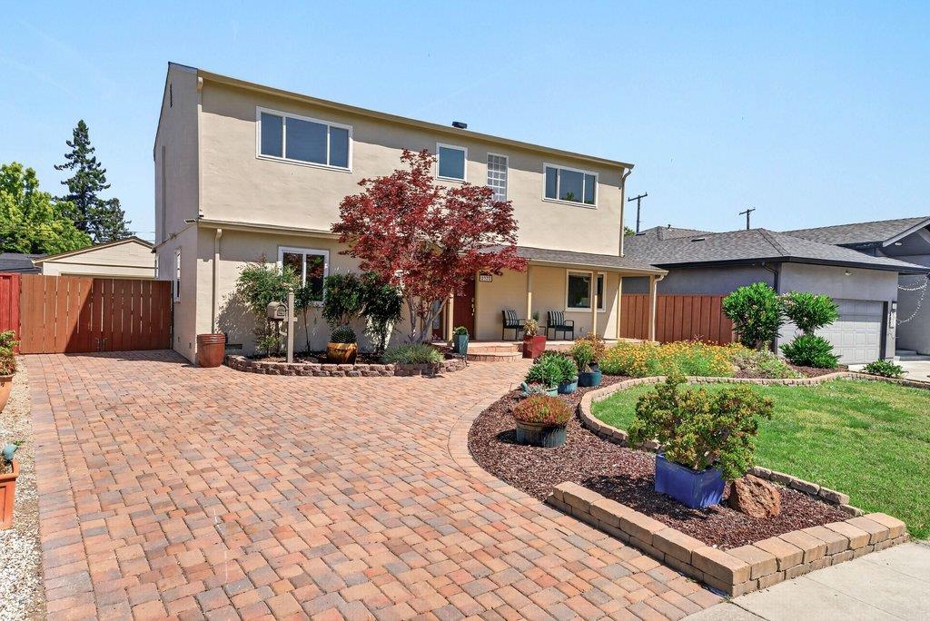 2377 Tulip Road