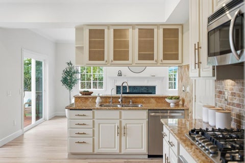 Tiny photo for 624 Highland Avenue, Half Moon Bay, CA 94019 (MLS # ML82063243)