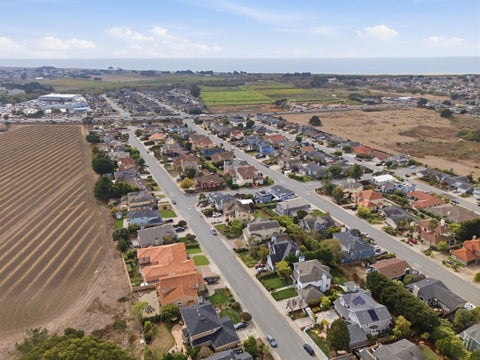 Tiny photo for 624 Highland Avenue, Half Moon Bay, CA 94019 (MLS # ML82063243)