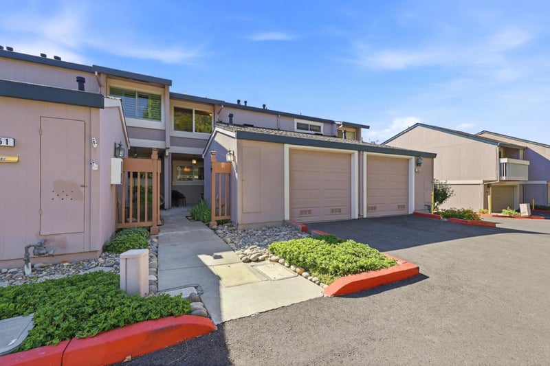 1349 Merrivale West Square