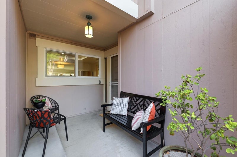 1349 Merrivale West Square