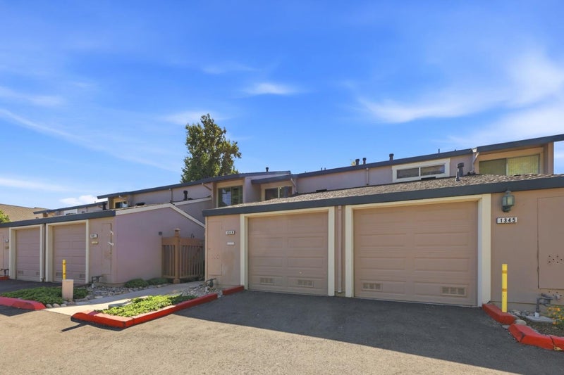 1349 Merrivale West Square