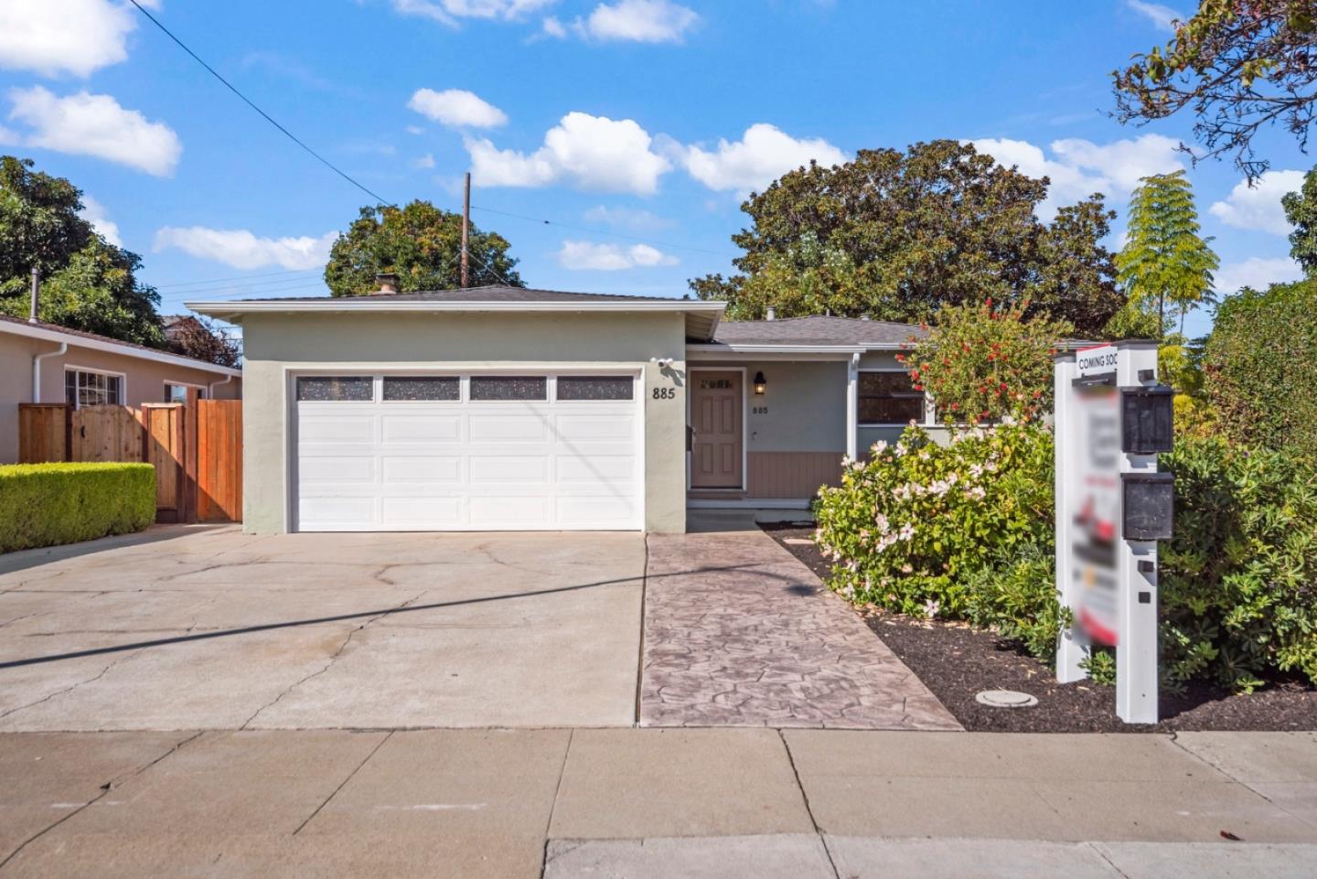 885 Coachella Avenue