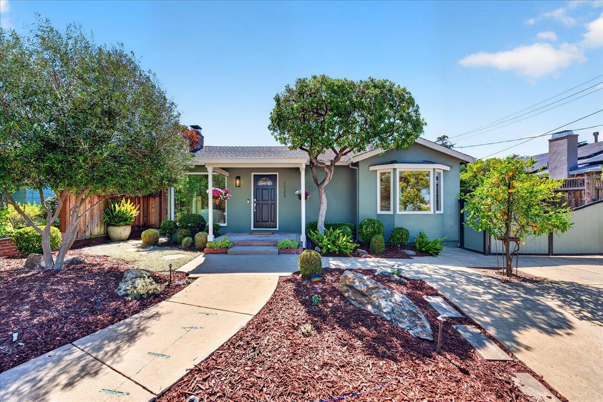 1133 Erin Way