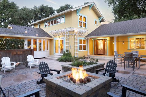 Photo of 1006 Sunset Drive, PACIFIC GROVE, CA 93950 (MLS # ML82027779)