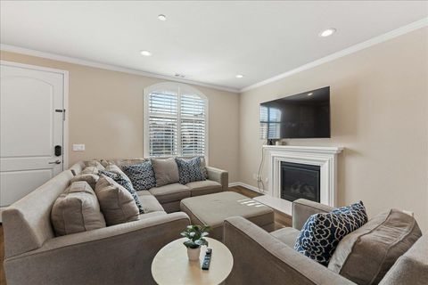 Tiny photo for 1600 Panorama Drive, HOLLISTER, CA 95023 (MLS # ML82010467)