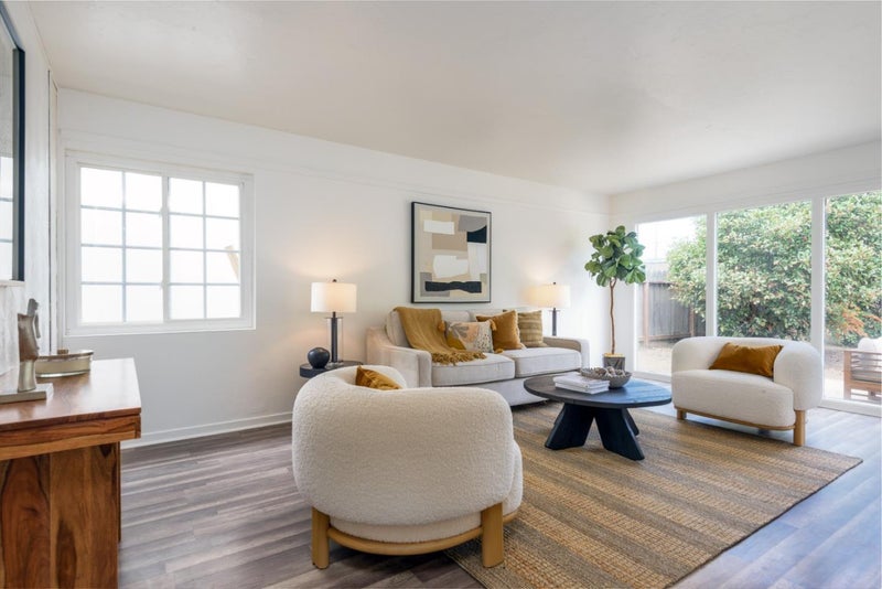 73 Poinsettia Avenue