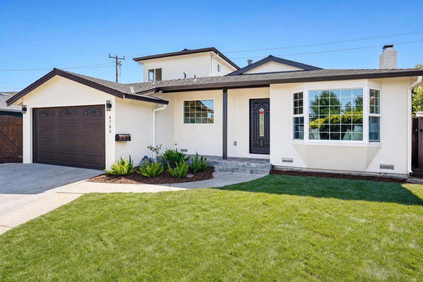 4765 Del Loma Court