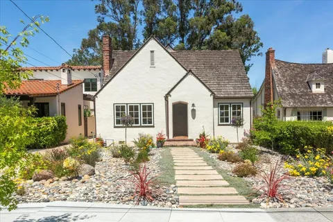 1552 Columbus Avenue, Burlingame, CA 94010 - MLS#: ML82007269