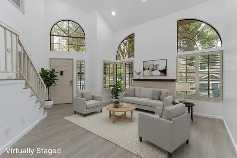 2625 Yerba Vista Court, San Jose, CA 95121 - #: ML82025080