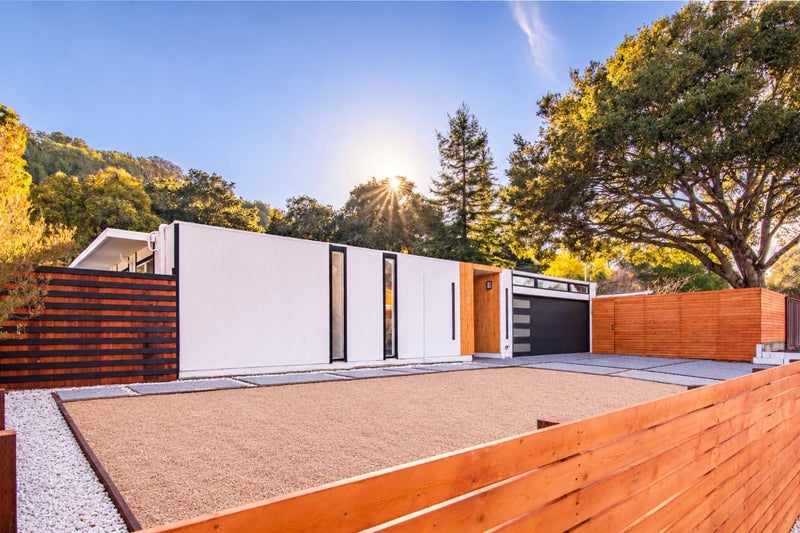 833 Appleberry Drive