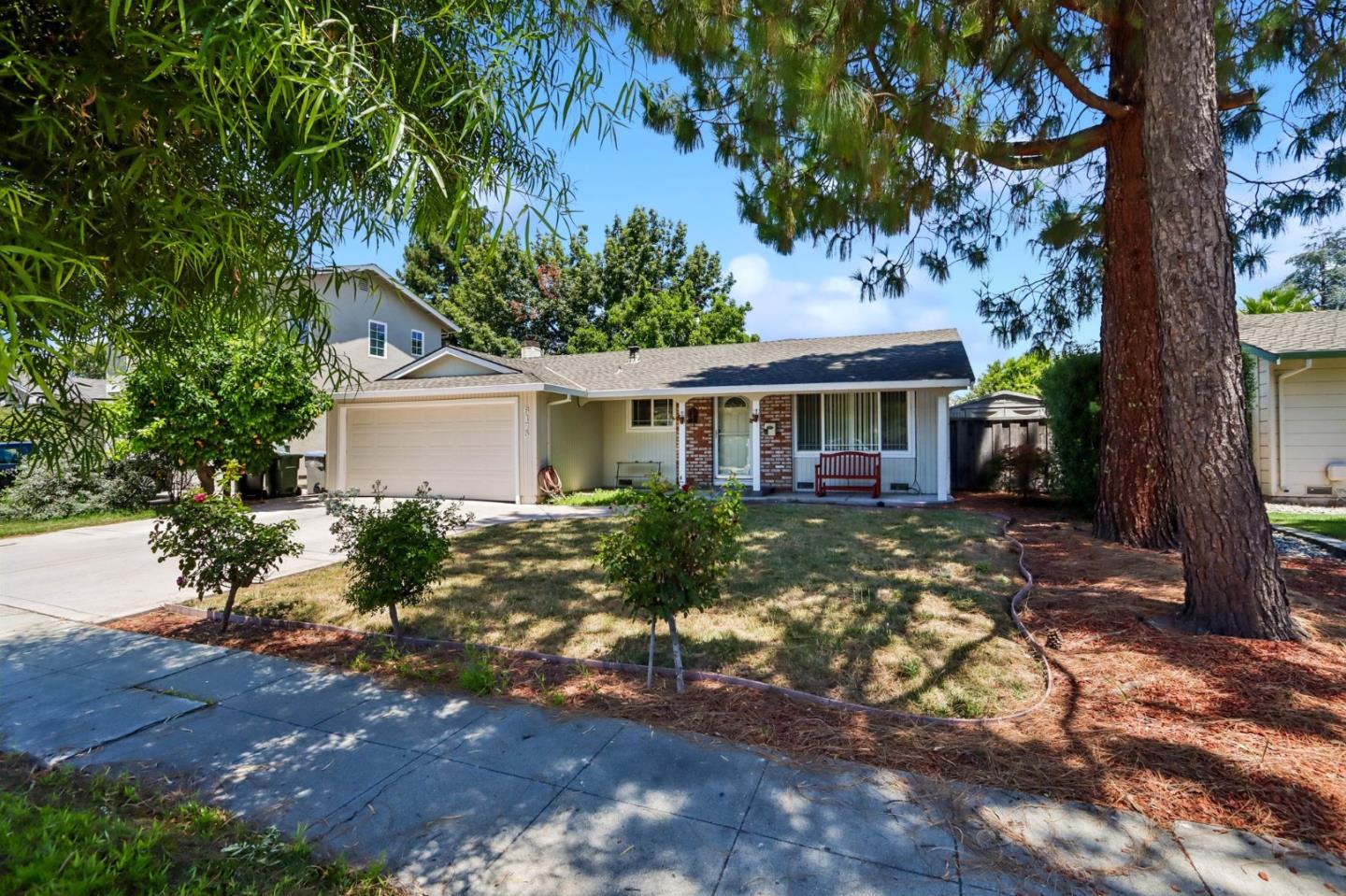6175 Oneida Drive