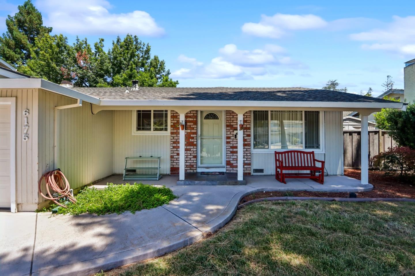 6175 Oneida Drive