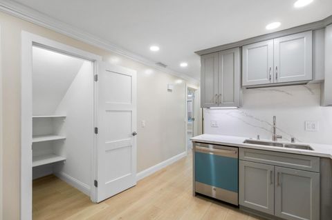 Tiny photo for 2546 35th Avenue, SAN FRANCISCO, CA 94116 (MLS # ML82031693)