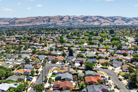 Tiny photo for 1892 Macduee Way, SAN JOSE, CA 95121 (MLS # ML82053484)