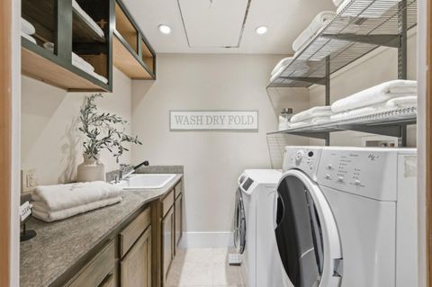 Tiny photo for 1353 Edgewood Road, Redwood City, CA 94062 (MLS # ML82031364)