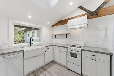 Tiny photo for 1353 Edgewood Road, Redwood City, CA 94062 (MLS # ML82031364)