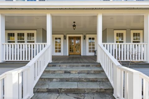 Tiny photo for 1353 Edgewood Road, Redwood City, CA 94062 (MLS # ML82031364)