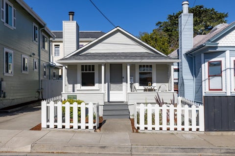 Tiny photo for 418 Fountain Avenue, PACIFIC GROVE, CA 93950 (MLS # ML82040079)