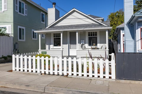 Tiny photo for 418 Fountain Avenue, PACIFIC GROVE, CA 93950 (MLS # ML82040079)