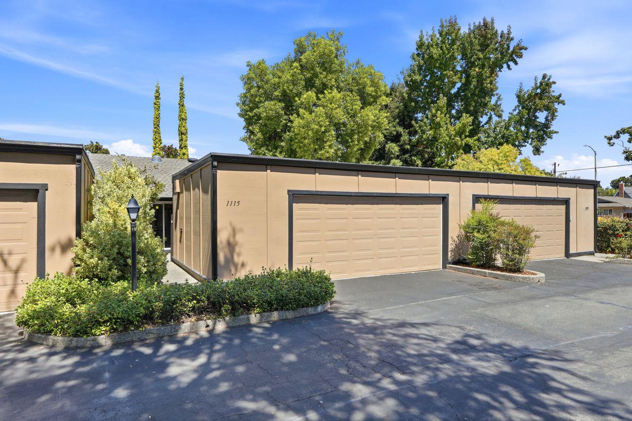 1115 Blackberry Terrace