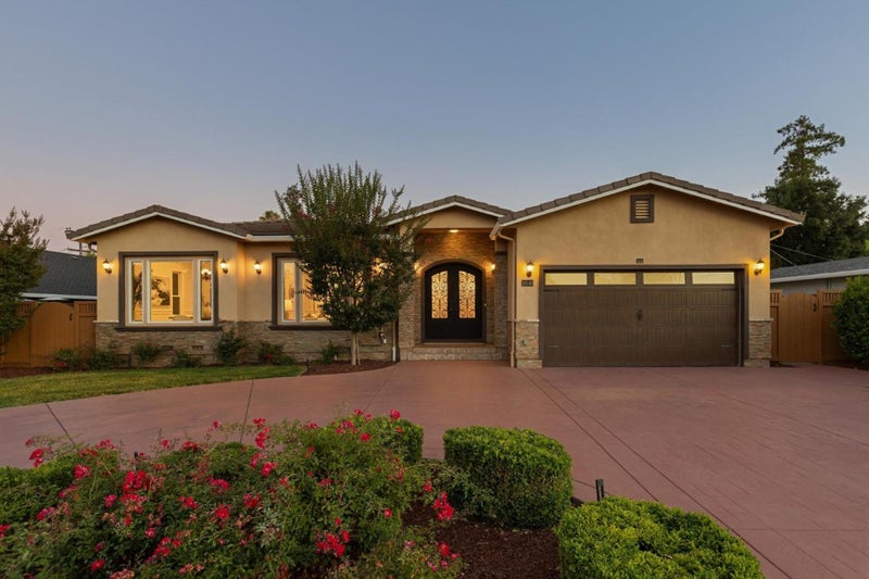 18548 Paseo Tierra