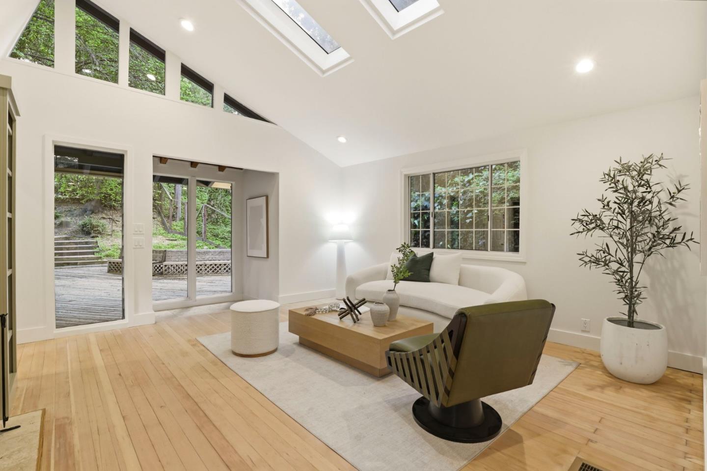 3514 Oak Knoll Drive