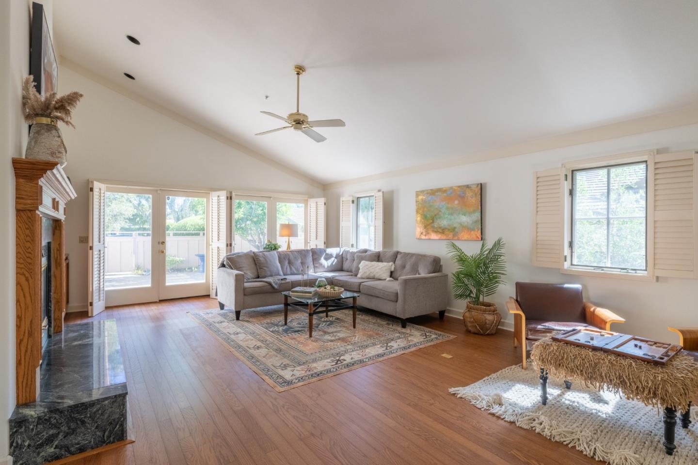 25405 Markham Lane