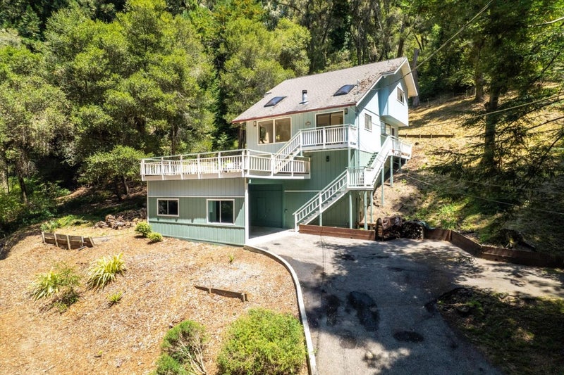1060 Redwood Drive