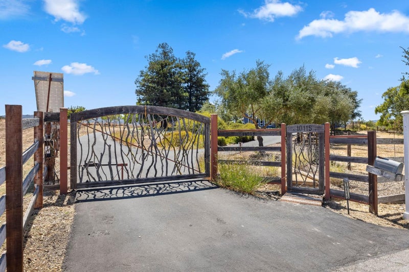 10115 Parrish View Drive