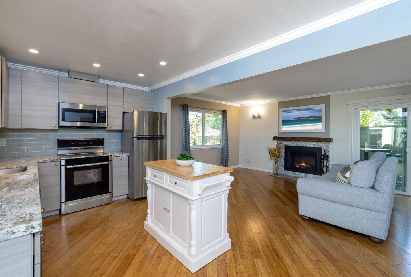 19113 Vineyard Lane