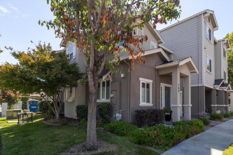 700 Paula Court