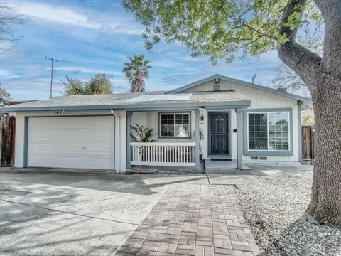 4864 Snow Drive, San Jose, CA 95111 - MLS#: ML81997168