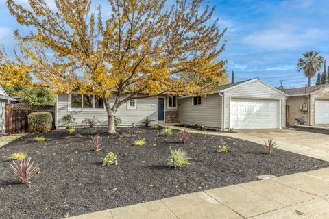 Tiny photo for 3140 Fitzpatrick Drive, CONCORD, CA 94519 (MLS # ML82029191)