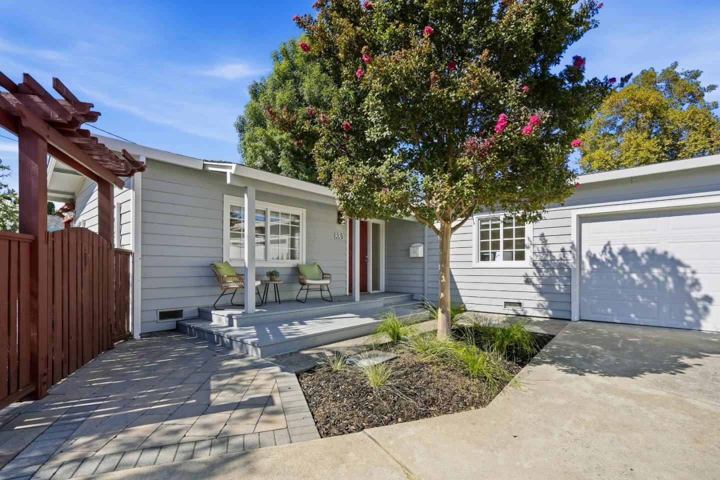 883 Brent Drive